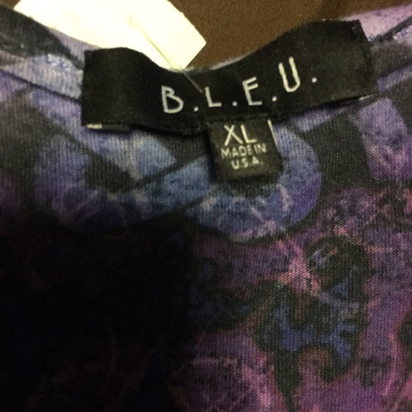 Bleu women’s shark bite blouse Xl - Picture 4 of 5